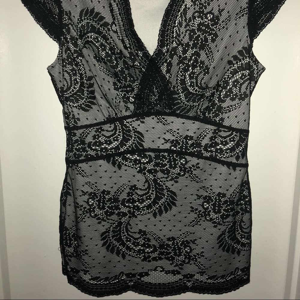 💟NY&Co Lined Lace Top - Picture 8 of 8